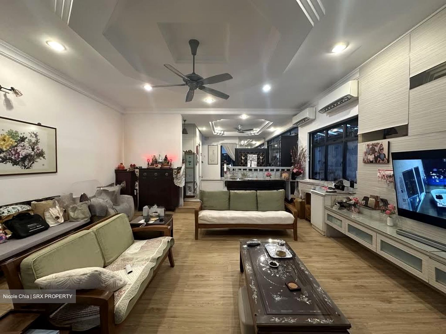 Phillips Avenue (D19), Terrace #568670711